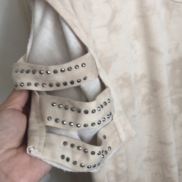 Embellished top - Picture 2 of 5